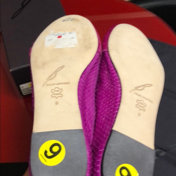 Brian Atwood pink flats, size 9,new - Picture 7 of 7